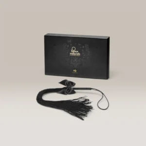 Lilly – Soft Fringed Whip